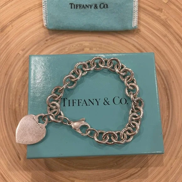 Tiffany & Co. Heart Tag Classic Silver - Picture 2 of 5